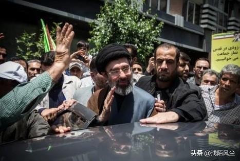 据《纽约时报》报道称，伊朗推迟宣布下一任最高领袖的人选，原因是担心他会成为以色列