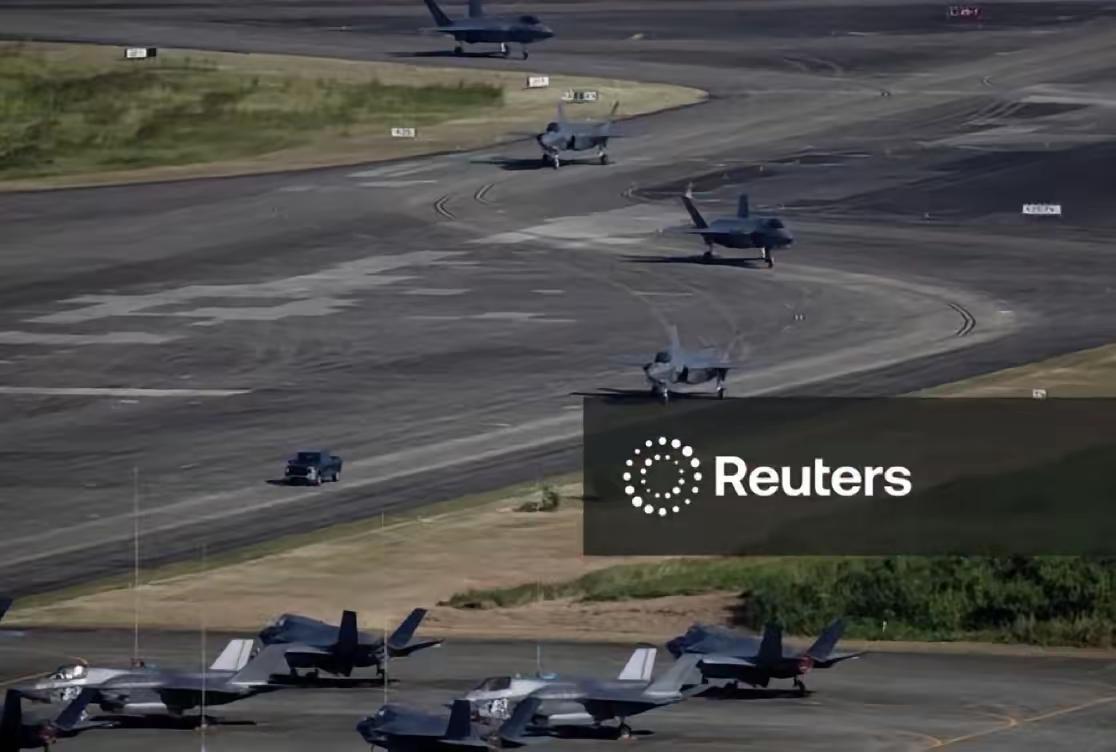 突发新闻：路透社发布图片，显示佛蒙特州空中国民警卫队第158战斗机联队的F-35