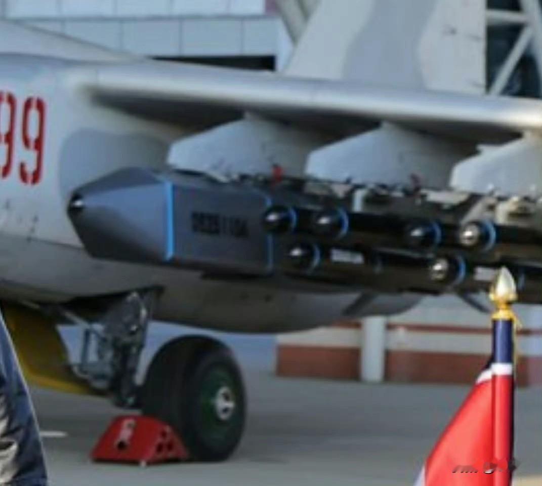 11 月 28 日，🇰🇵朝鲜空军创建 80 周年纪念活动在葛麻飞行场第 2 