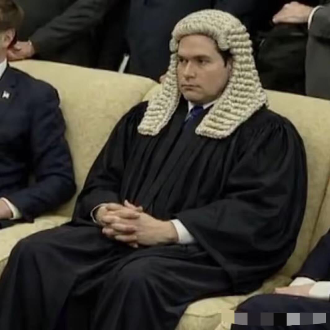 他已成为美国最新国家意志代言人。