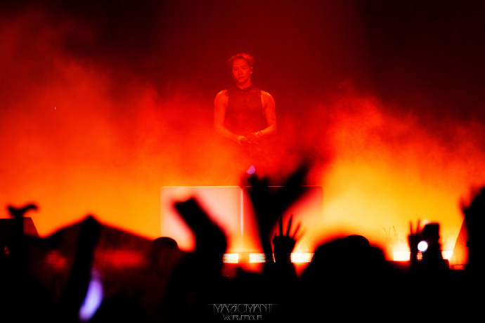 王嘉尔希望你们对自己好一点 王嘉尔演唱会结束发文，“感谢你们❤️”满是诚意，“I