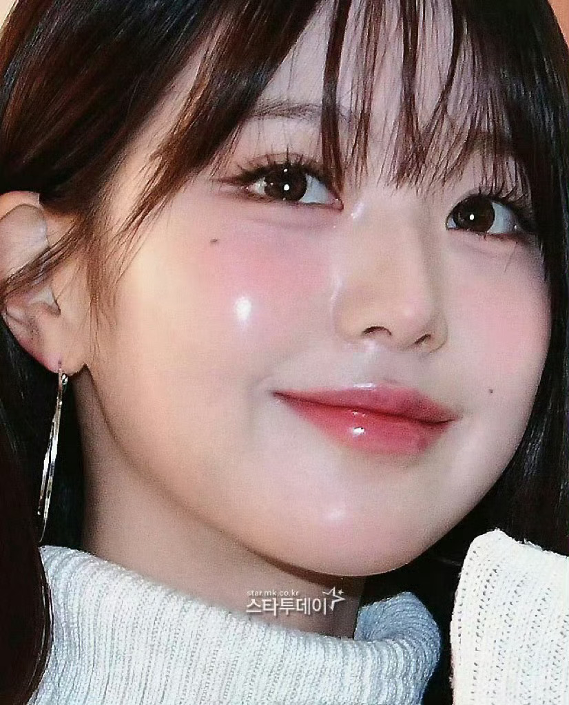 【张元英】那年今日水煮蛋一样完美的脸蛋终于明白小韩为什么极度钟情水光肌了，想要的