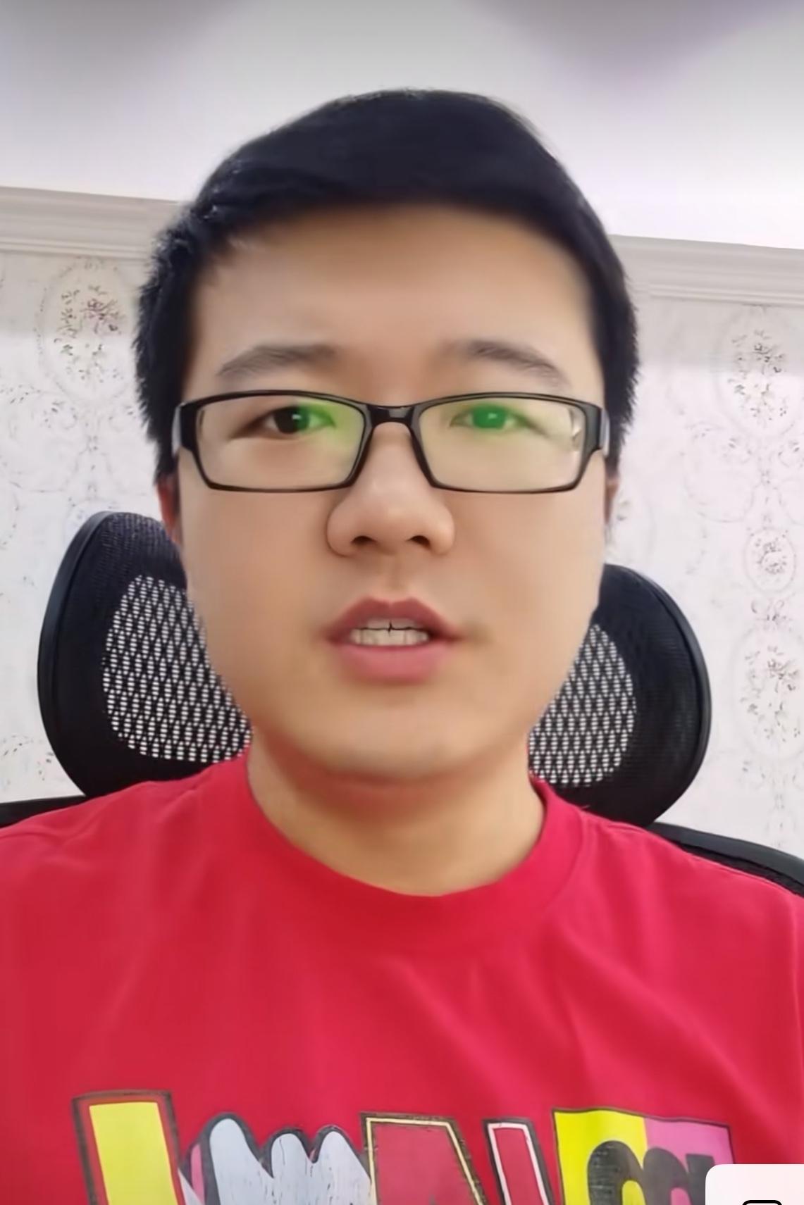 莱维在直播间说了大实话：现在国乒梯队建设还存在问题，女线方面莎莎和曼昱两人都26