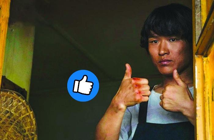 谁能想到UFC冠军张伟丽演电影这么绝！《下一个台风》里她饰演失语女孩阿汐
全片就