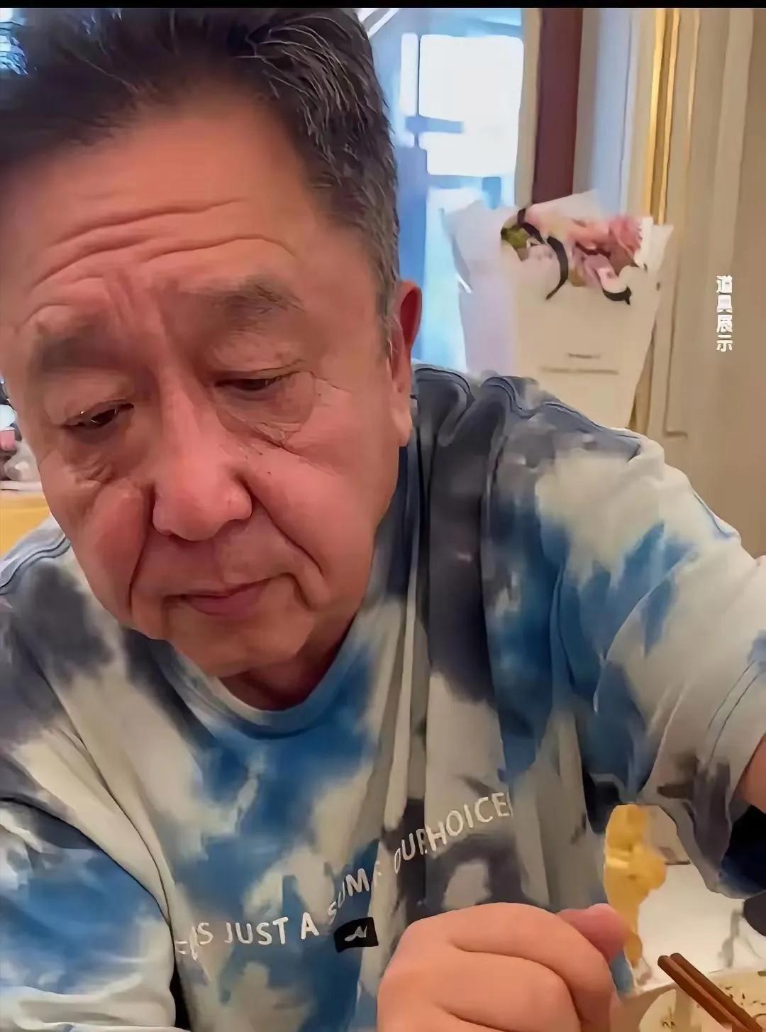 55岁的谦大爷怎么老成这个样子了。

一直觉得于谦已经六十好几了，没想到今年的谦