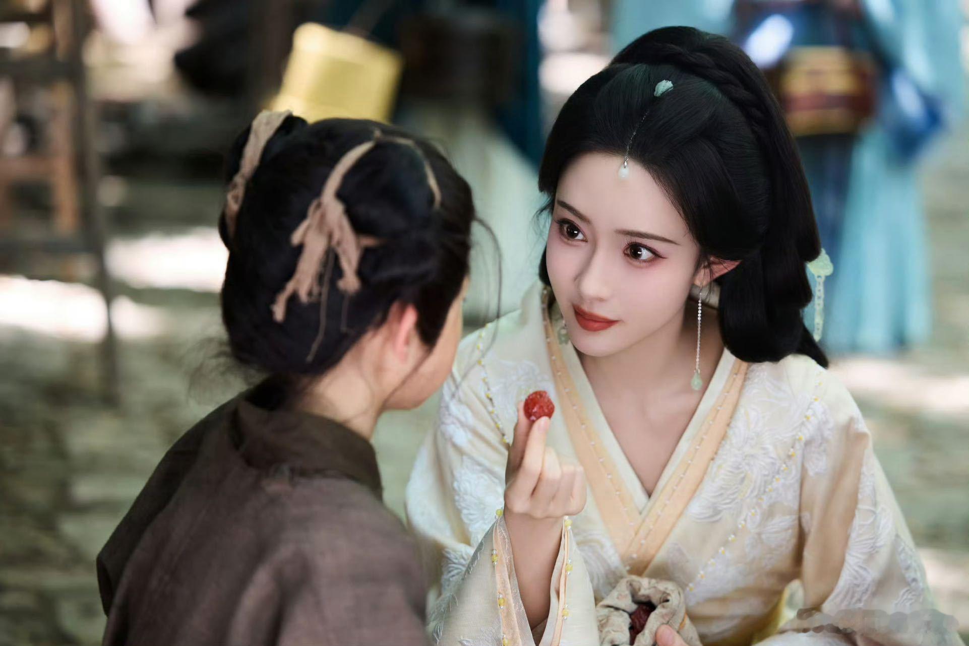 孟子义直播回应只演古装 孟子义真是好真诚好大方的人，就喜欢姐姐这种也温柔的人！听