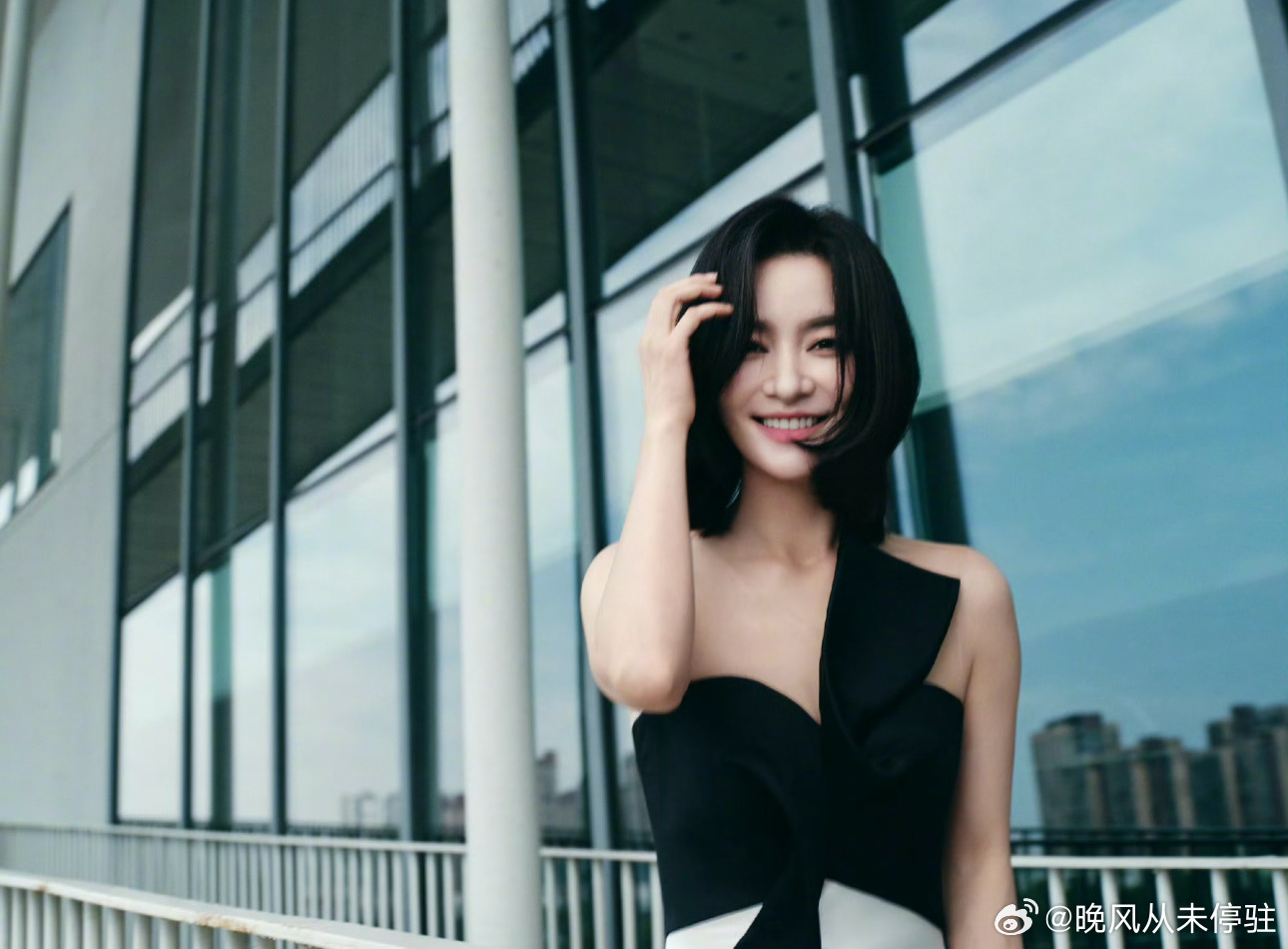 李晟可以去歌手了人长的美就算了 歌唱的还好 李晟真的可以去歌手了 高音能上去 真