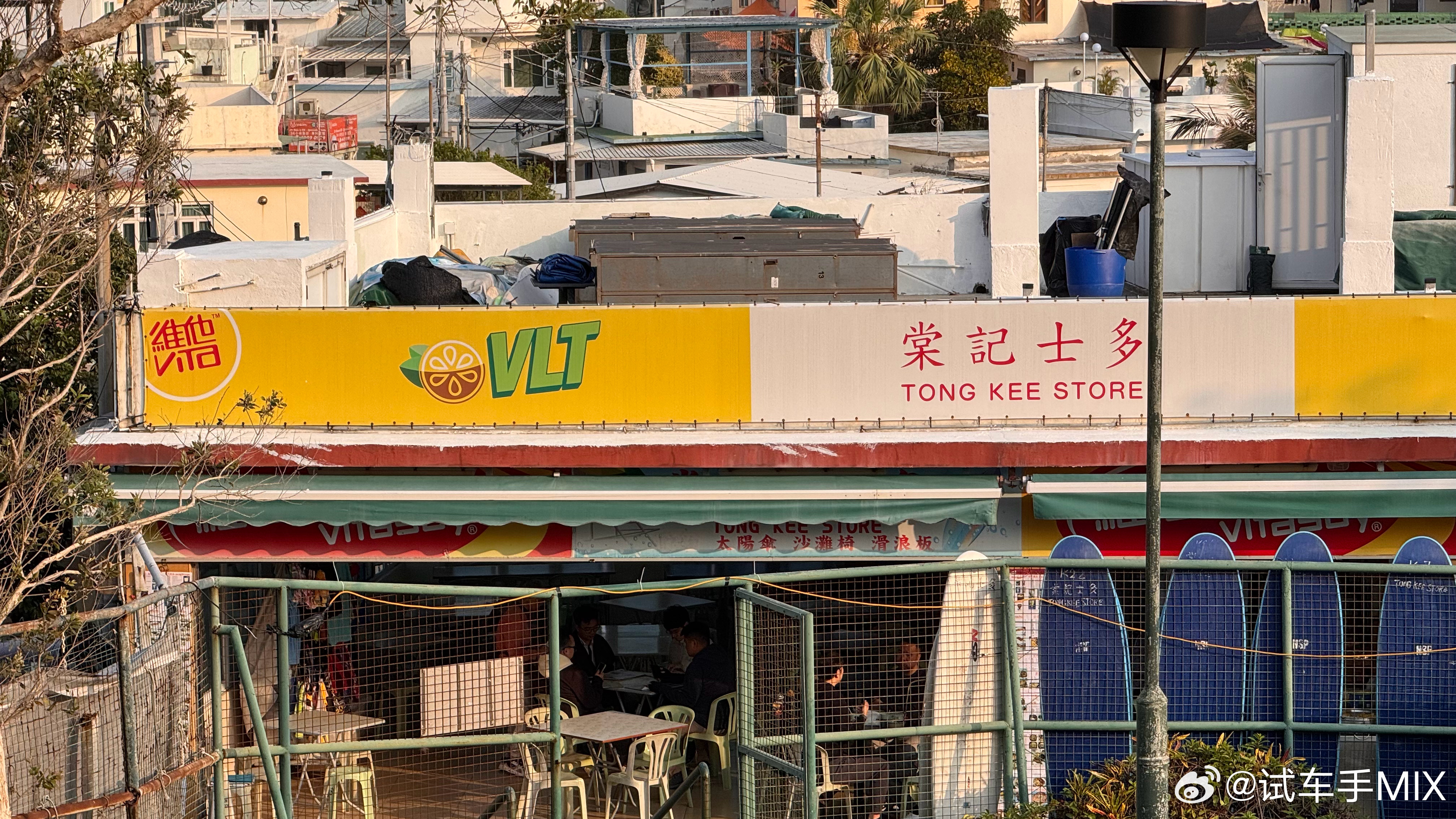 周末最佳的唤醒方式就是在山路尽情拉爆自己的车但今日我没开自己车来所以…粤车南下