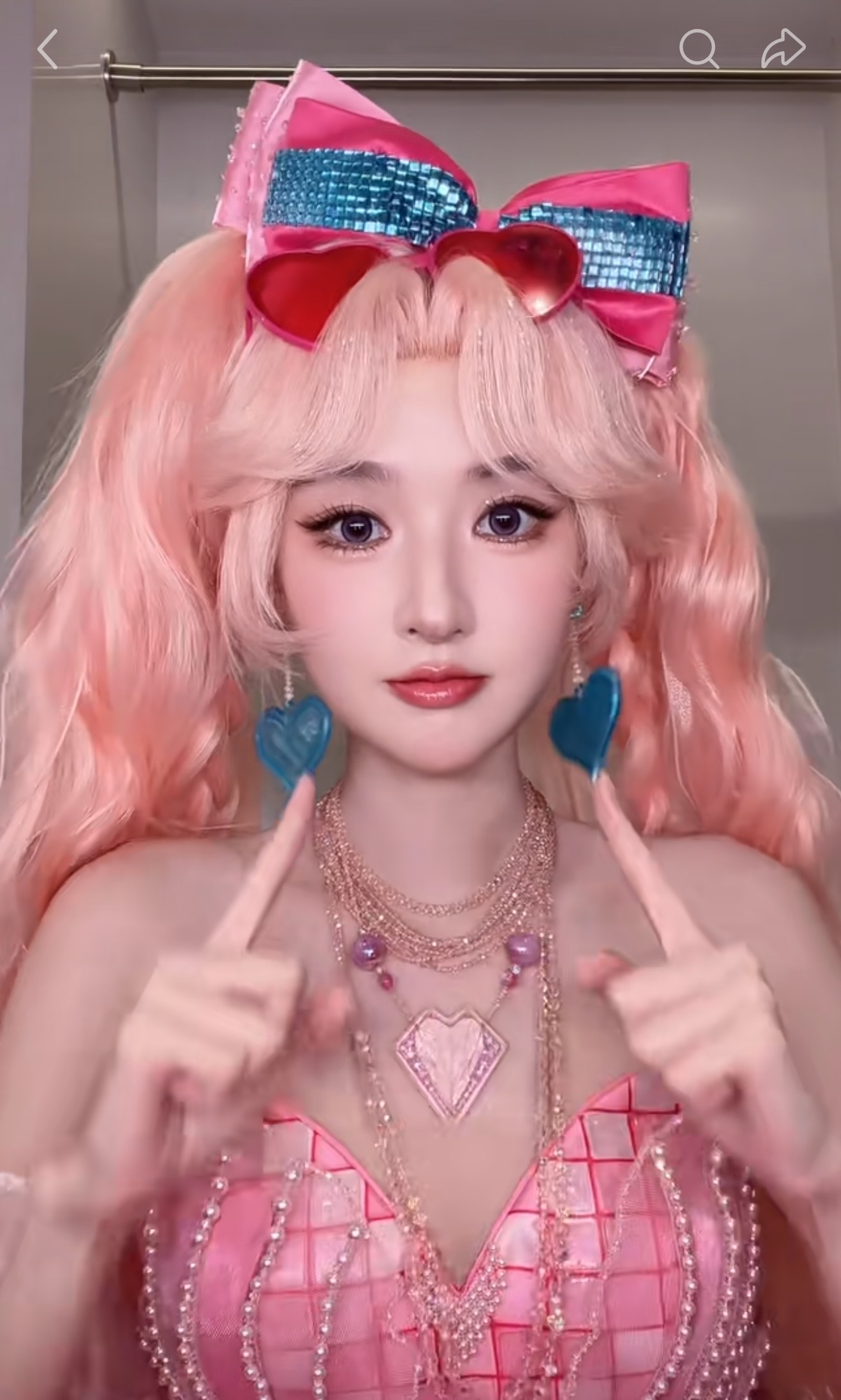 王玉雯樱桃泡泡美成啥了王玉雯只是呼吸就萌到我了宝宝你今天也太好看了吧！樱桃泡泡造