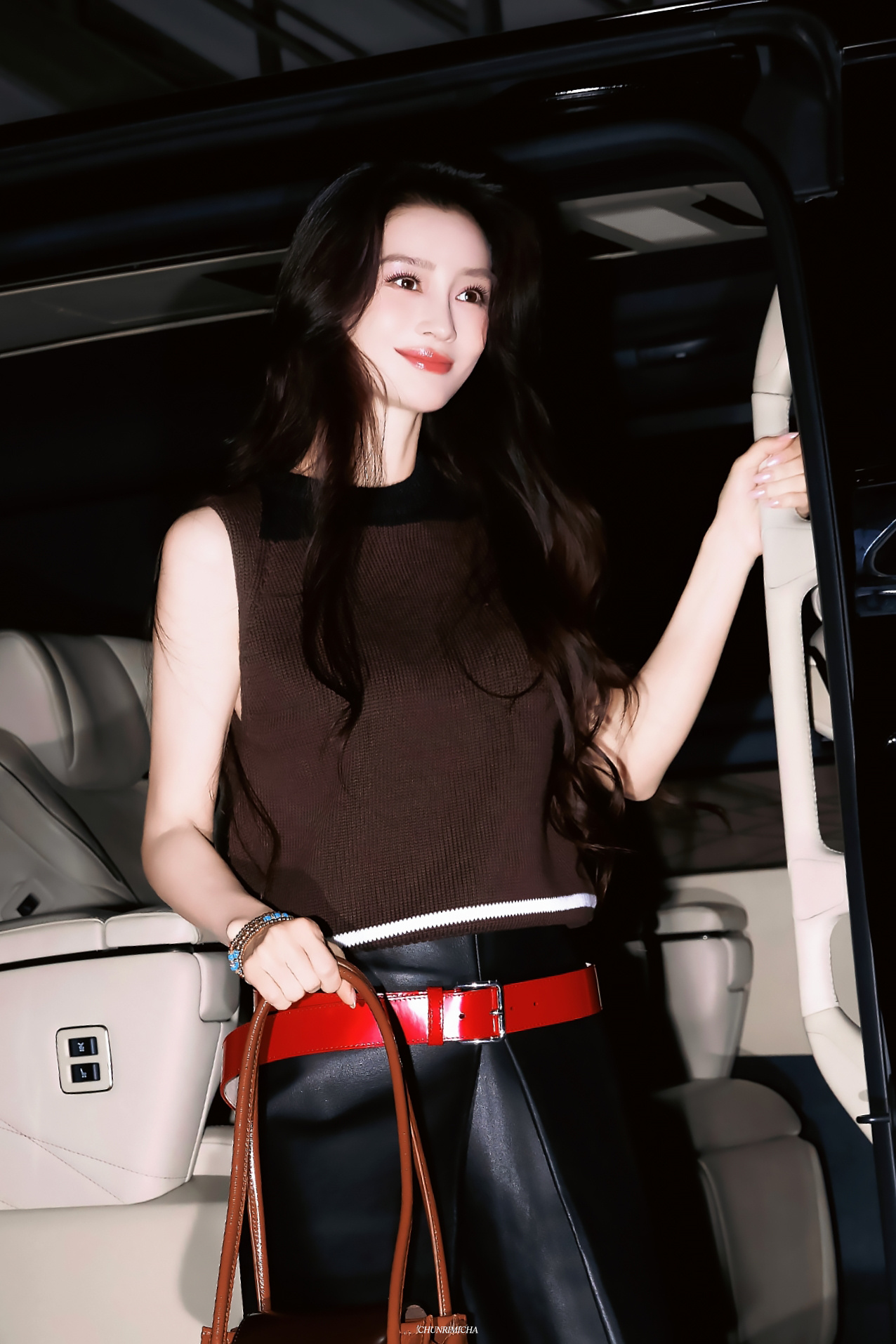 🔹angelababy  ×  MARNI米兰时装周出发图angelababy