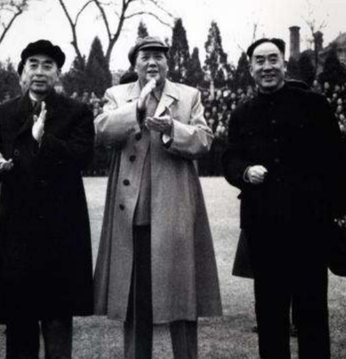 1952年，毛主席救命恩人被举报贪污，毛主席很惊讶：我先问问总理

“主席，王盛