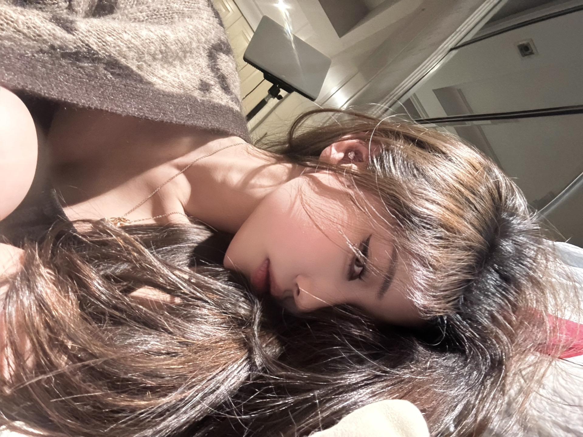 你在我耳边呢喃远山便矮了一半