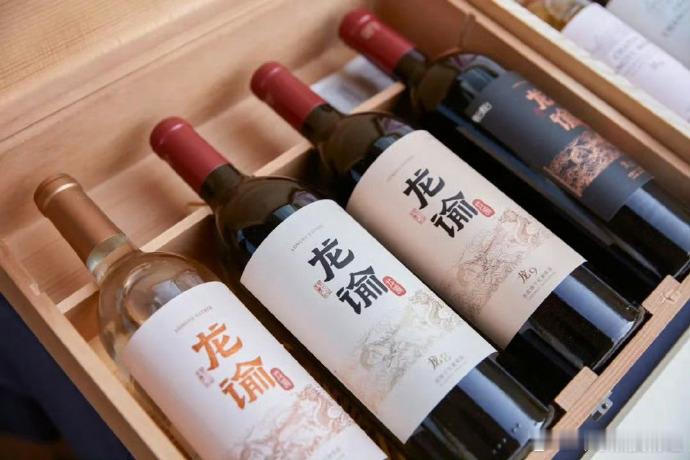 马克龙说法国葡萄酒有对手了2026年2月9日，法国总统马克龙亮相巴黎葡萄酒展，现