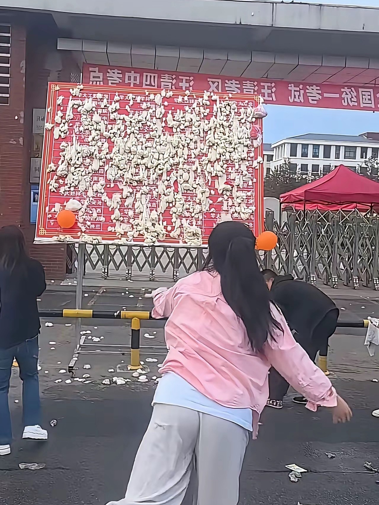 如果是面的话太不应该了！国人才吃了几年饱饭啊 