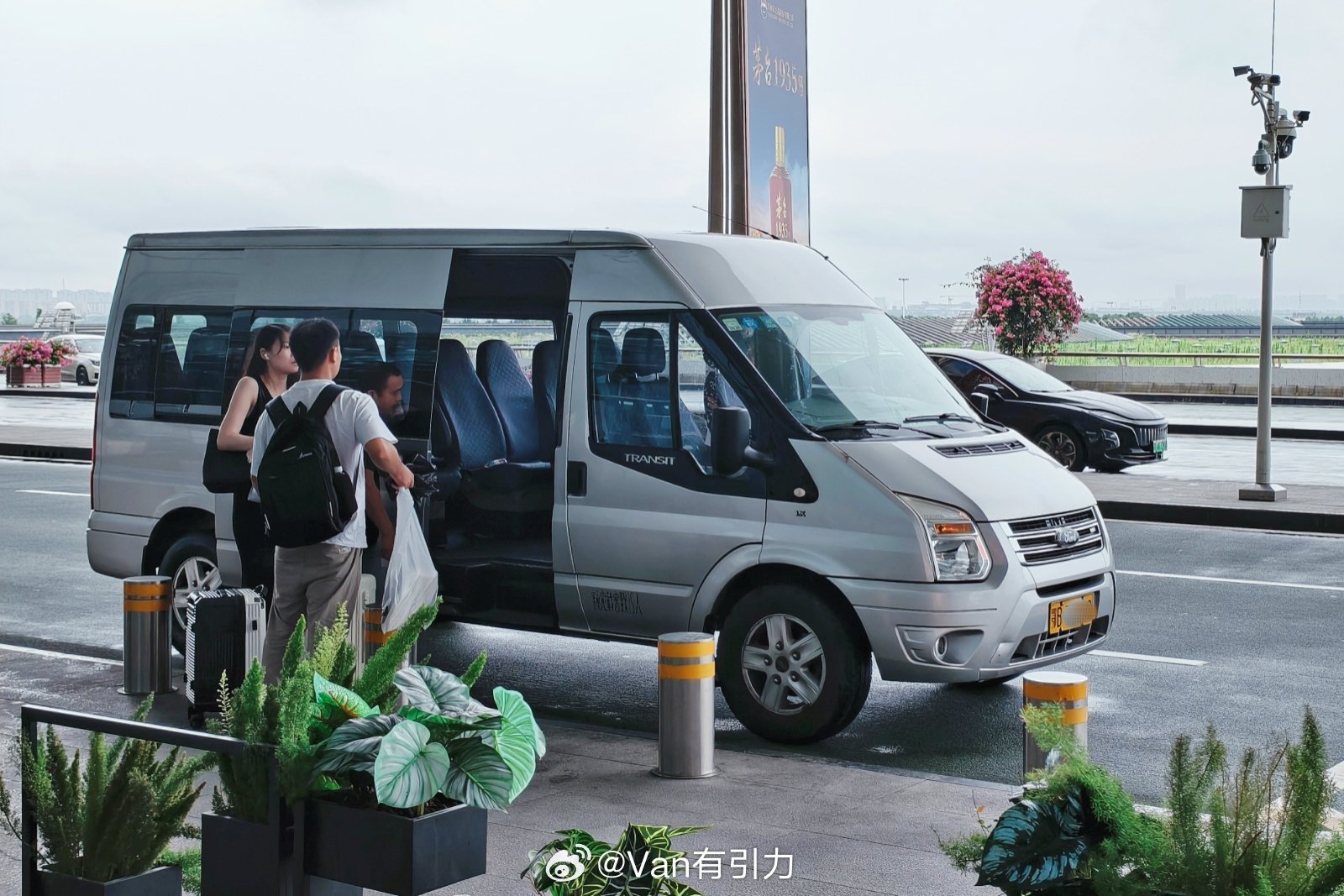 3+2+2+4座（?）黄牌全顺，曾经的客运神器福特全顺van事通 武汉·武汉天河