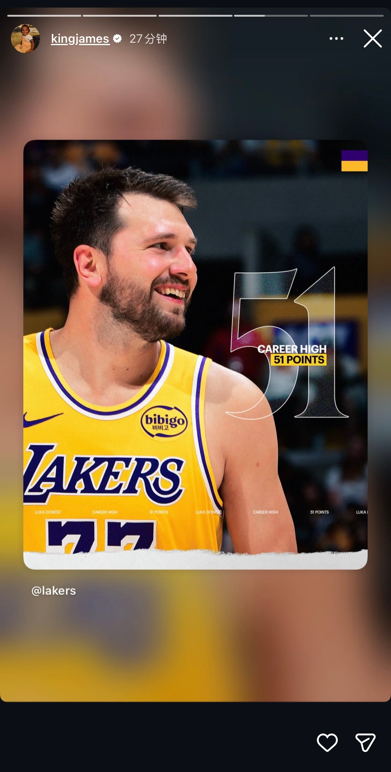 詹姆斯更新社交媒体，为得到51分的东契奇和生涯得分破5000的里夫斯送上祝贺