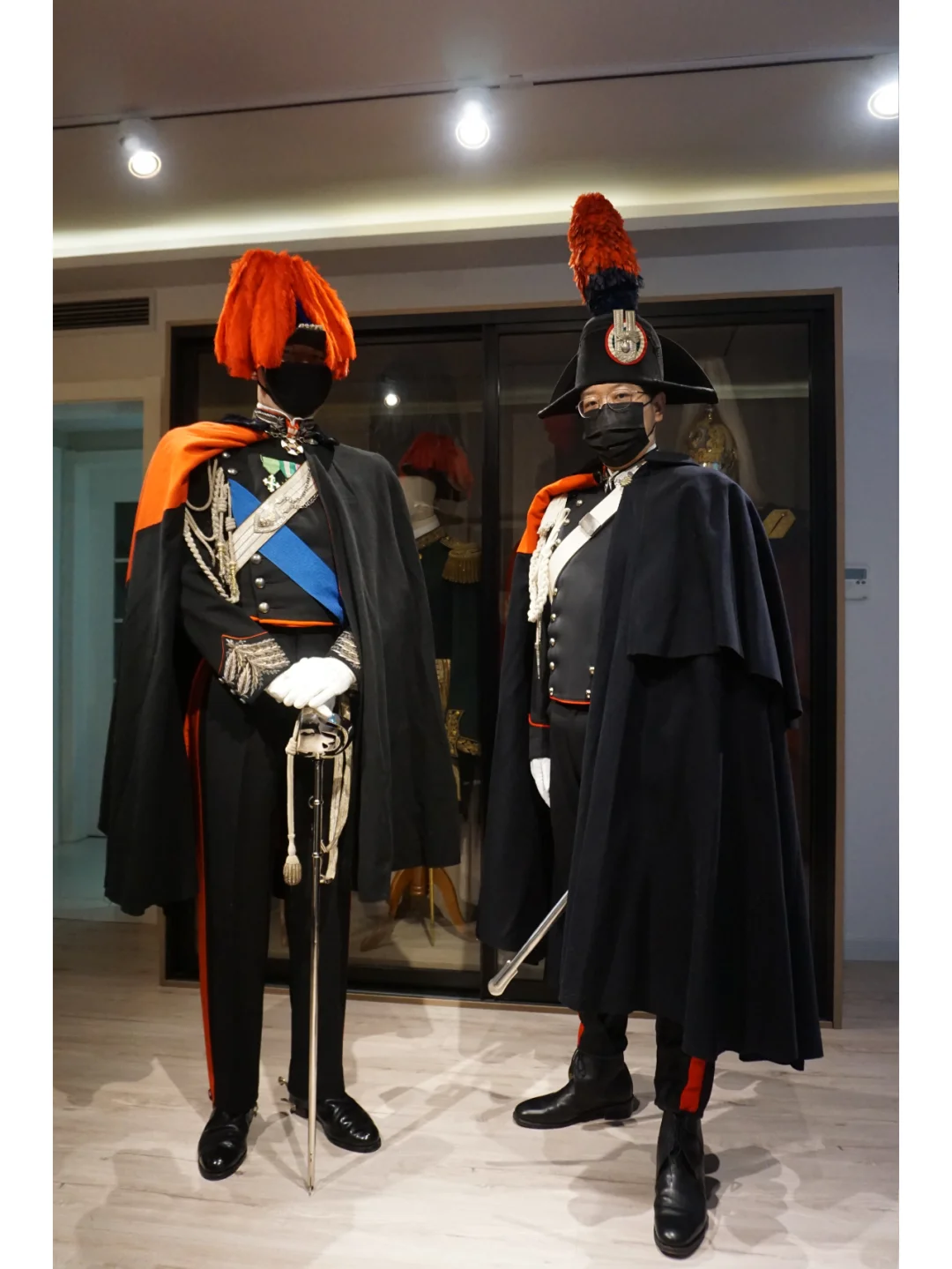 🇮🇹意大利宪兵礼服合照一张