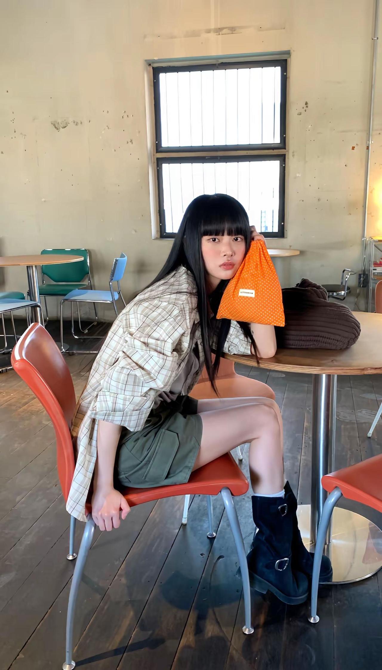 杜松混合茉莉的风～韩系穿搭  ins穿搭 穿搭日记