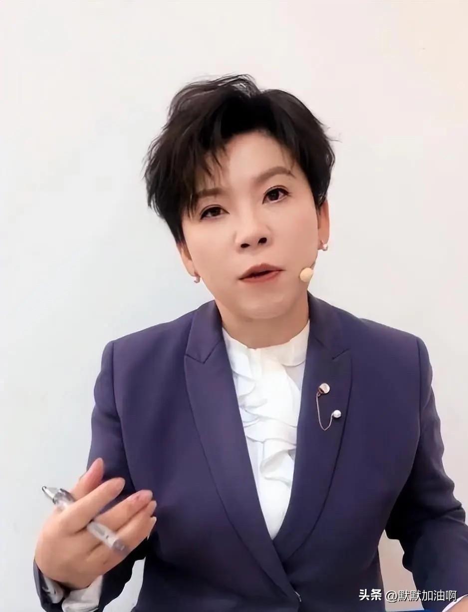 温瑞博对张本：邓亚萍给出 2 个“锦囊妙计”

第一个要利用好自己正手，用正手可