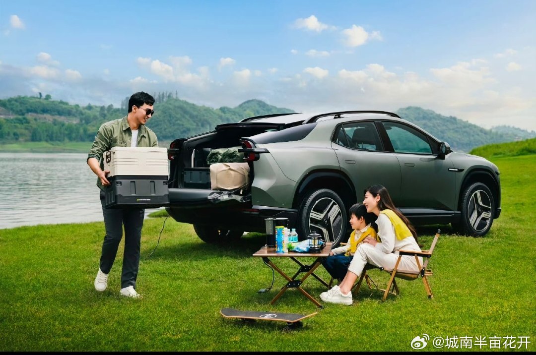 长安汽车 盛夏暑期模式开启✨收拾行囊，开上长安奔赴夏日美好宽裕车内空间轻松放下露