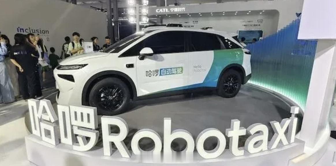 在中国L4 Robotaxi的发展中，有很多的考虑因素，所以目前的百度萝卜快跑和