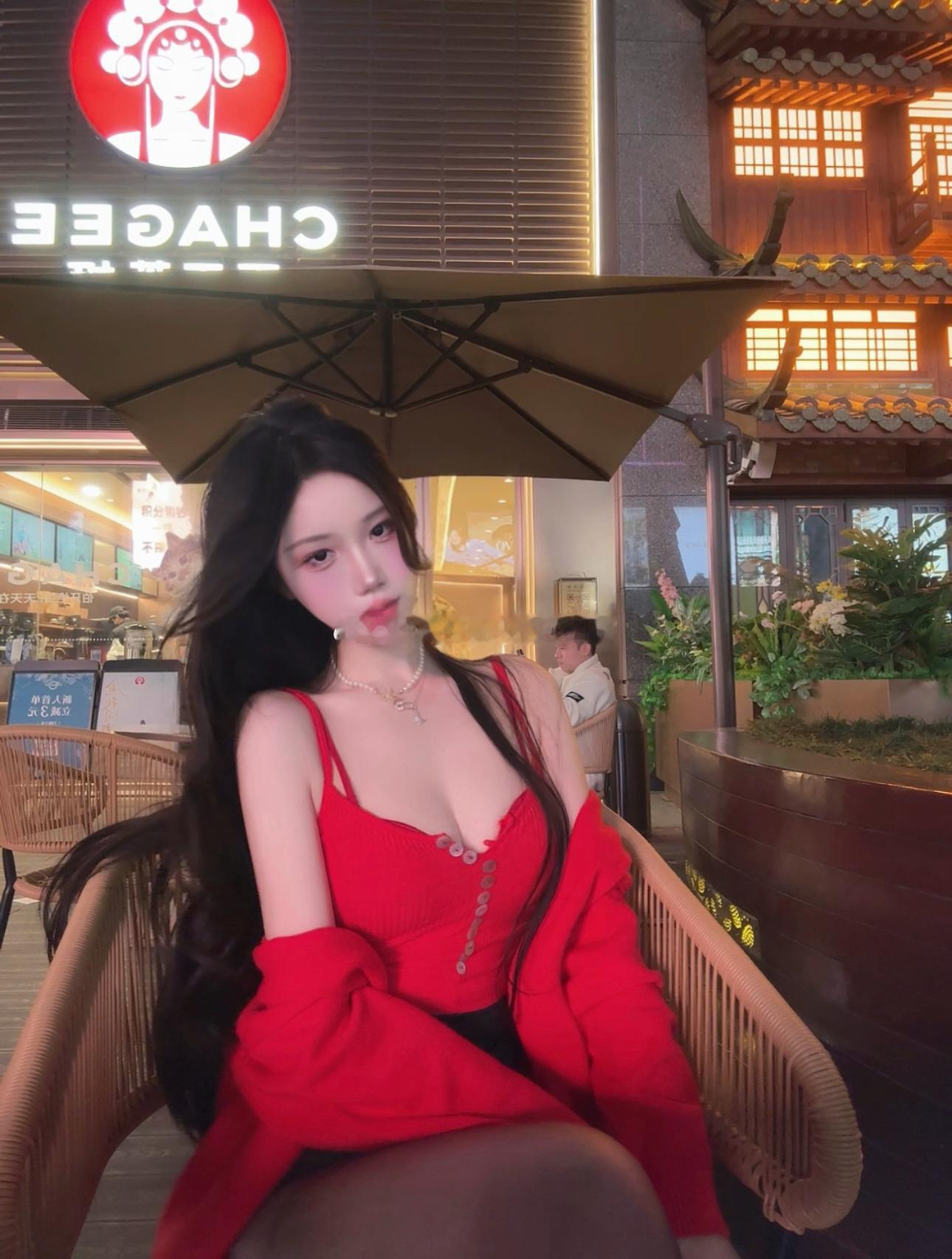 脱单了 穿两件了～宅男女神纯欲风[超话]涞觅润丝涞觅,不止丝滑宅男女神[超话]御