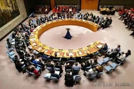 美国否决了巴勒斯坦成为联合国成员国的申请，产生了不小的争议。以色列歌颂，巴勒斯坦