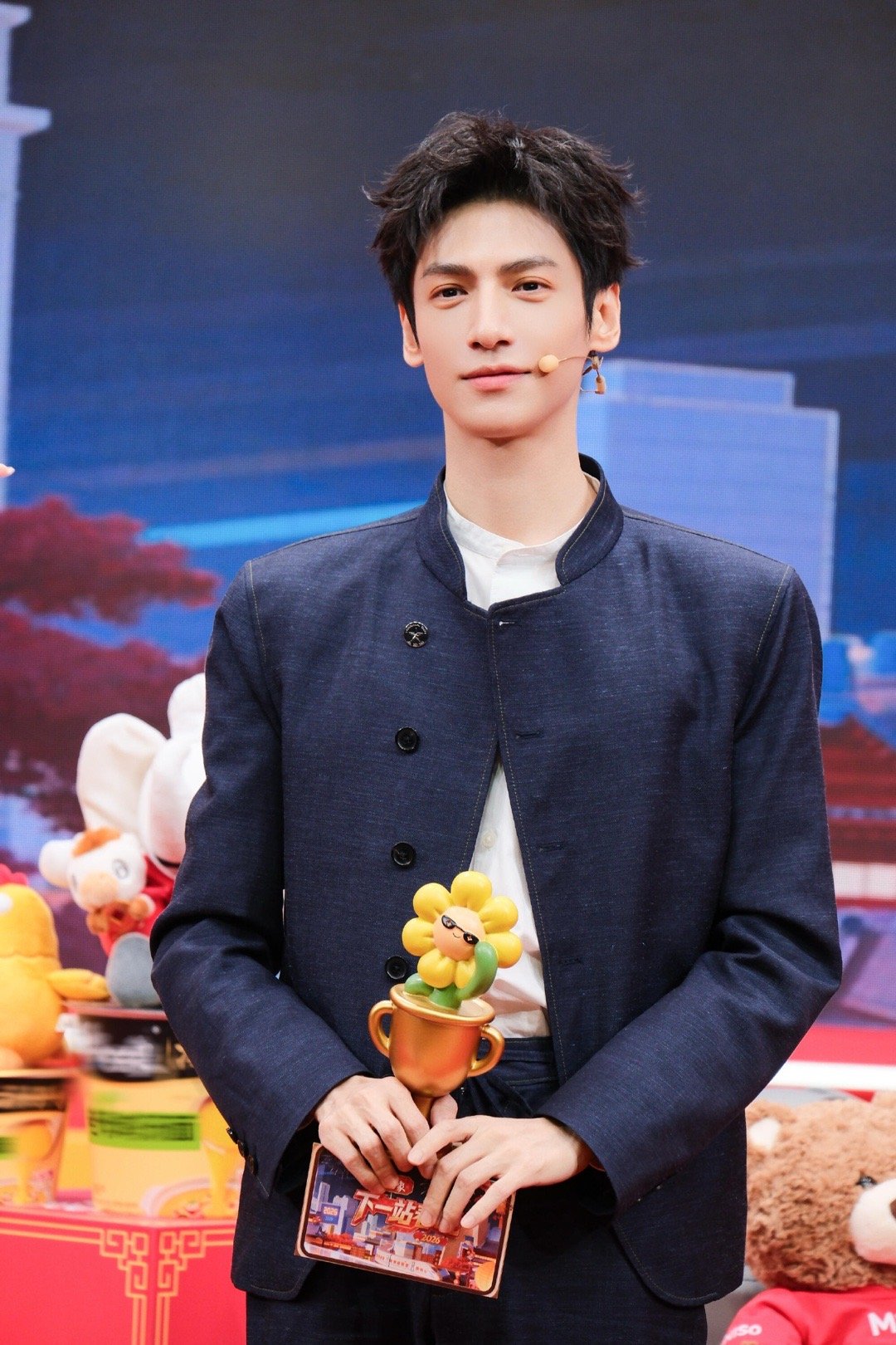 天呐这个罗云熙谦谦君子温润如玉啊！谁来懂这个罗云熙