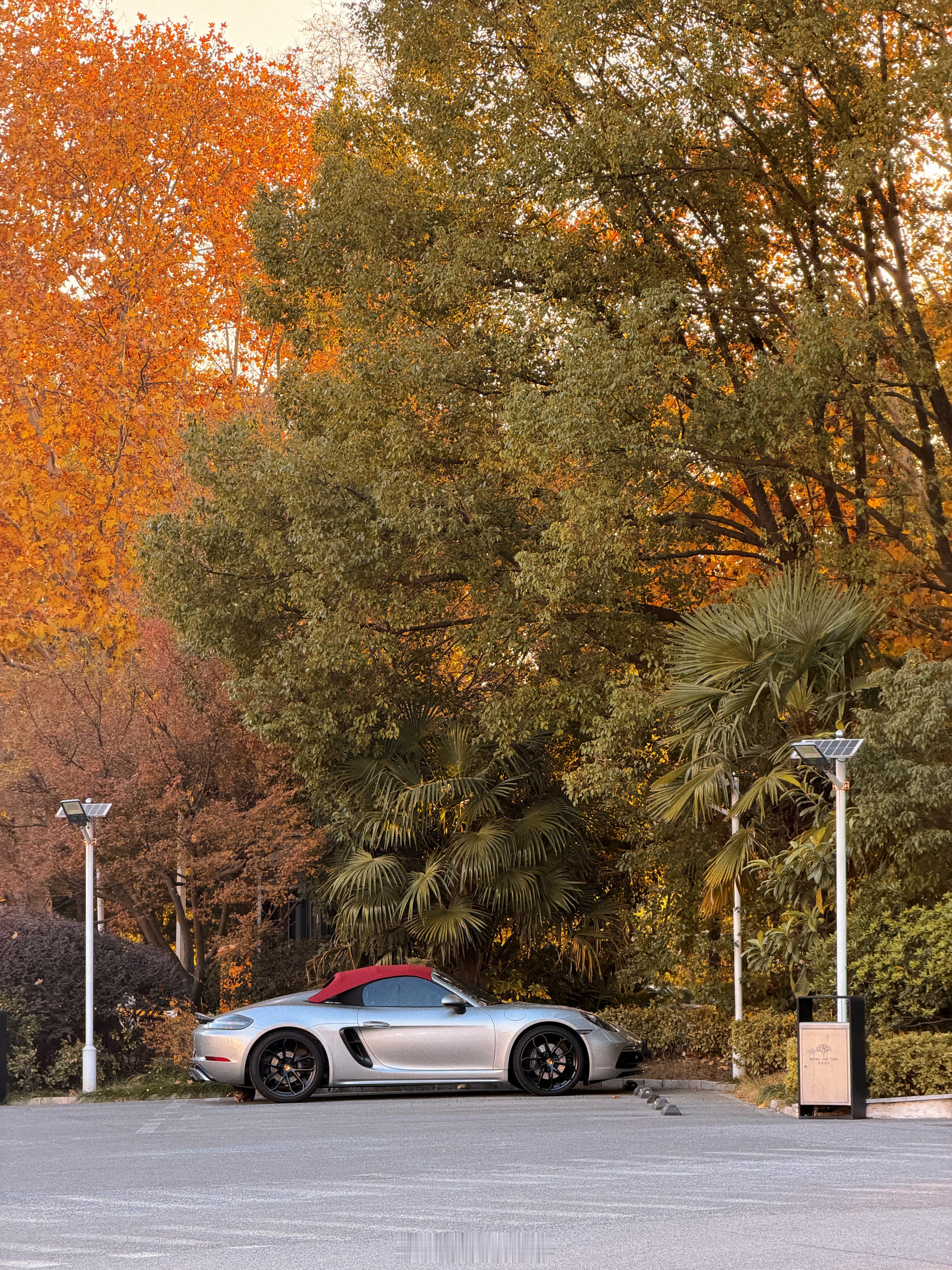 谁的车 好帅车主一定是个很有眼光的女生