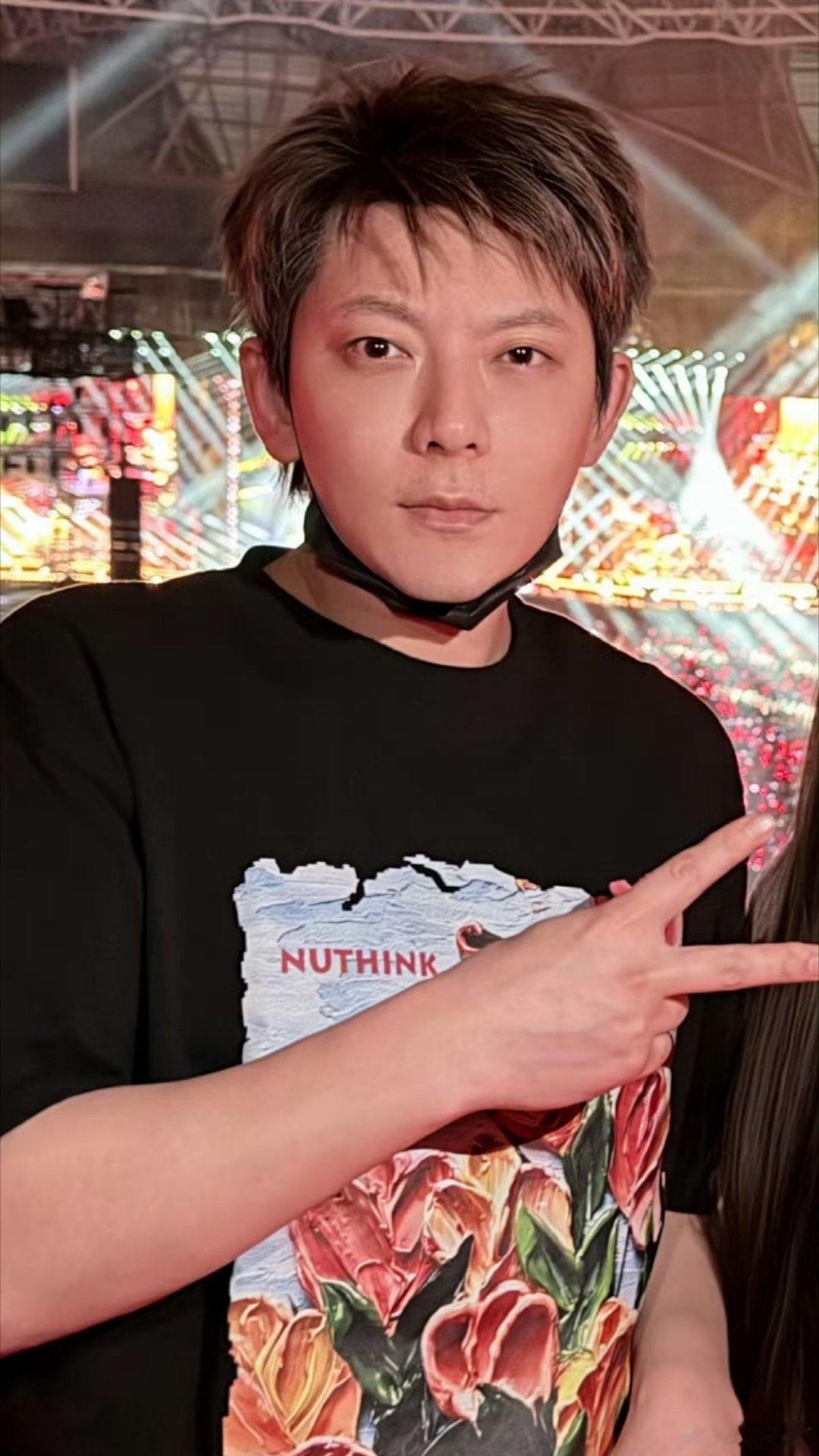 我曾经喜欢的方廷皓现在长这样