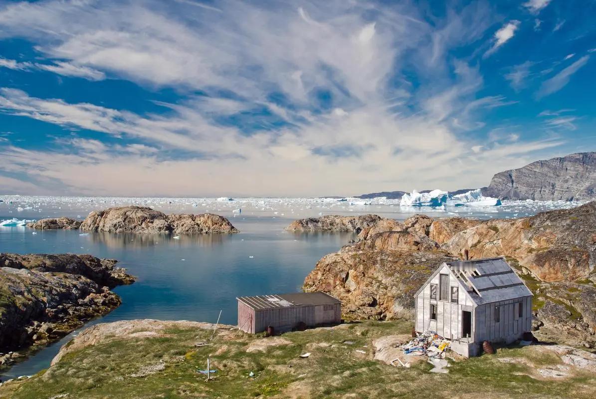 胜了？
对于格陵兰岛，特朗普已经彻底的放弃了对丹麦、英国等八个国家，因为反对特朗