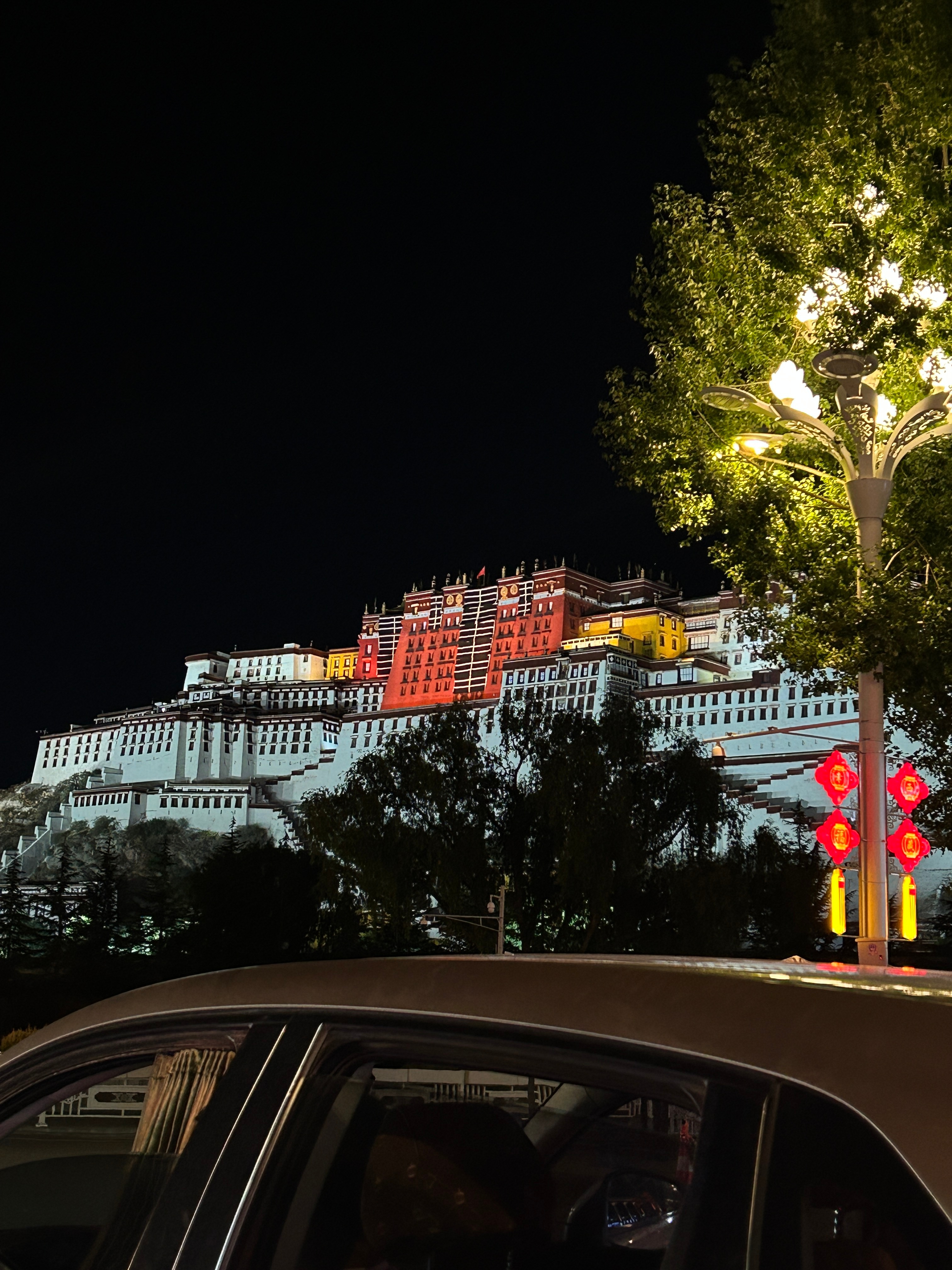 您猜怎么着我又来了 拉萨