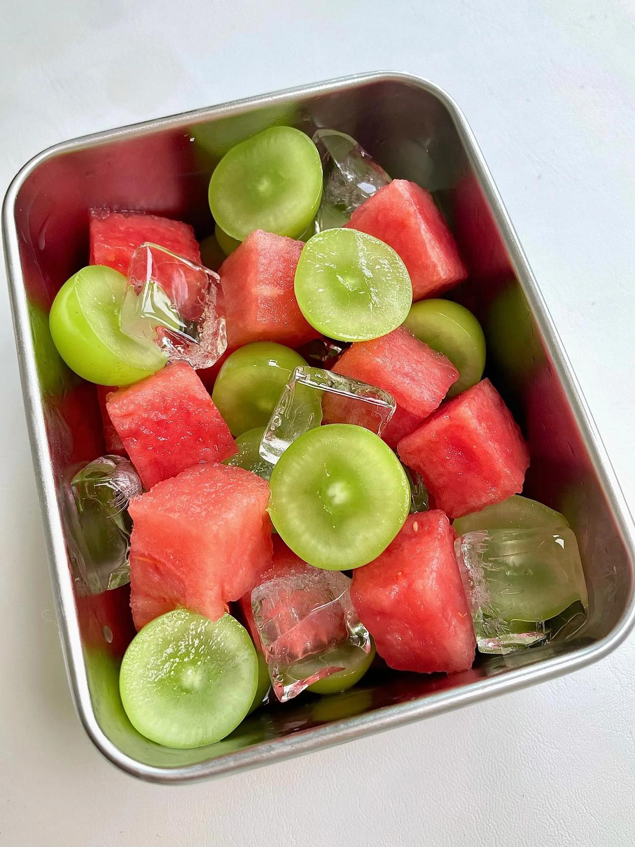 好喝到哭了，再一次被全家夸啦!
      差点爆饮!这个喝法真的好喝到哭!青提