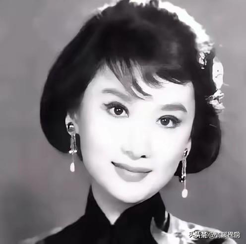 1916年，于凤至嫁给张学良。新婚夜，她对张学良说：“不许在外边沾花惹草。”张学