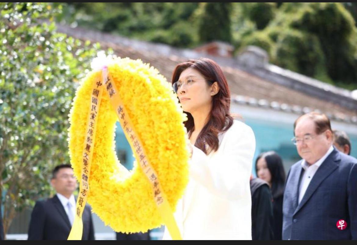 郑丽文昨天（4月2日）上午率党务主管到桃园大溪慈湖向已故国民党总裁蒋介石谒陵。郑