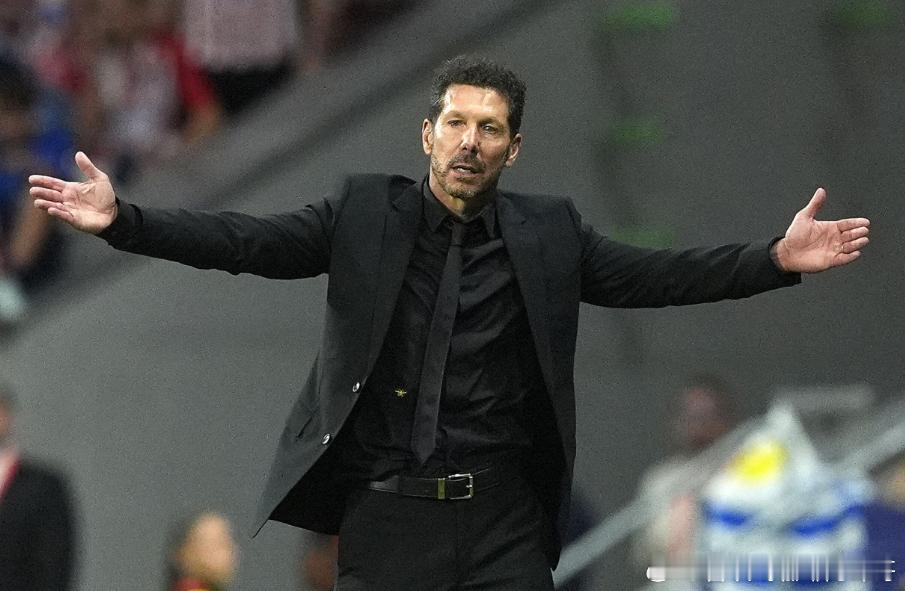 《马卡报》发文，报道了马德里竞技的伤病情况。马竞即将客场挑战莱万特，格列兹曼和朱