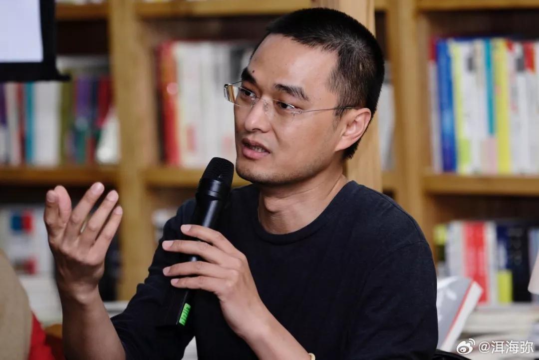 人这辈子，宁愿薄情寡义，也别拧巴，你的命是你自己的，自己觉得幸福就成，别活在别人
