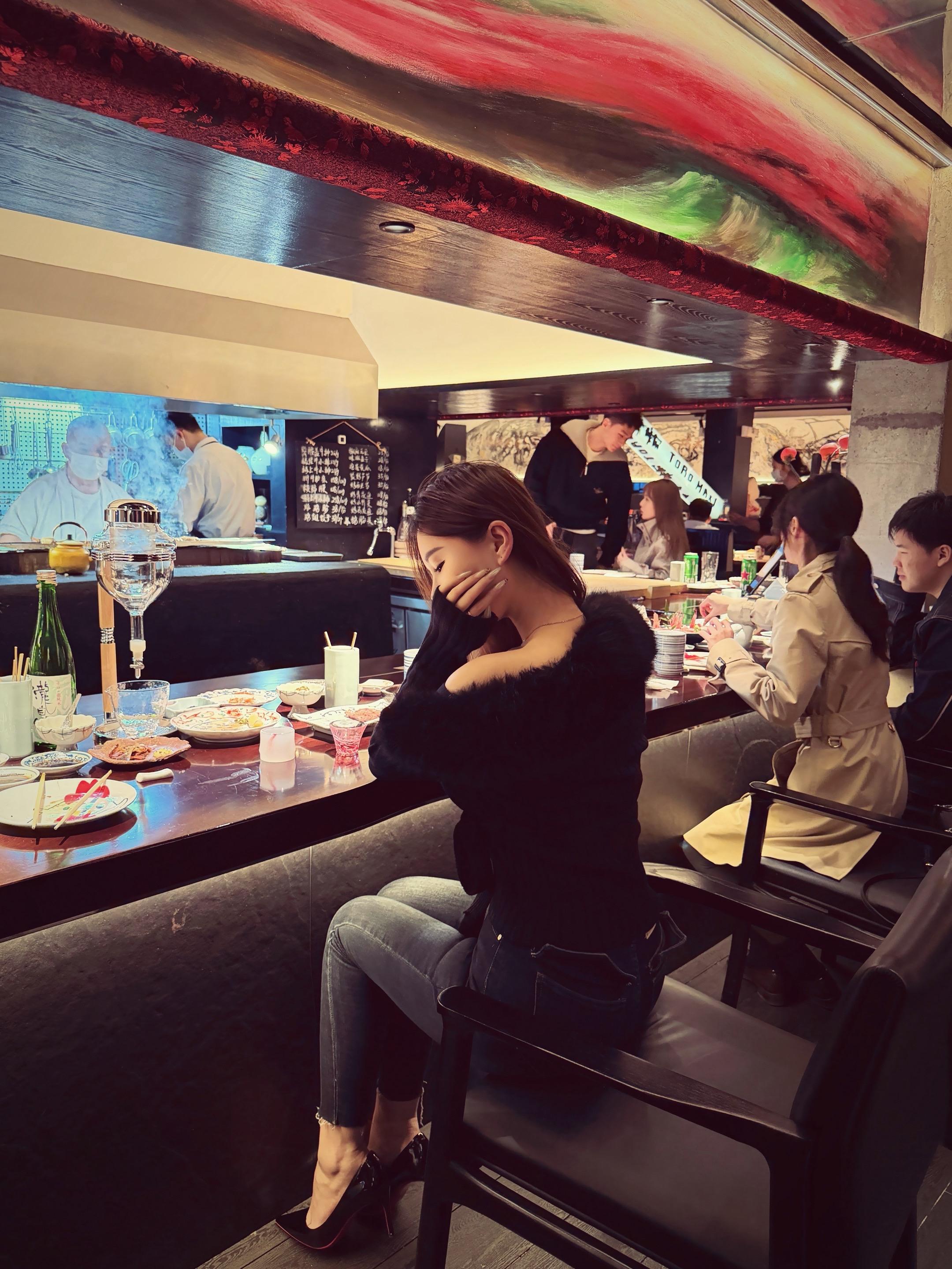 我爱他轰轰烈烈最疯狂。