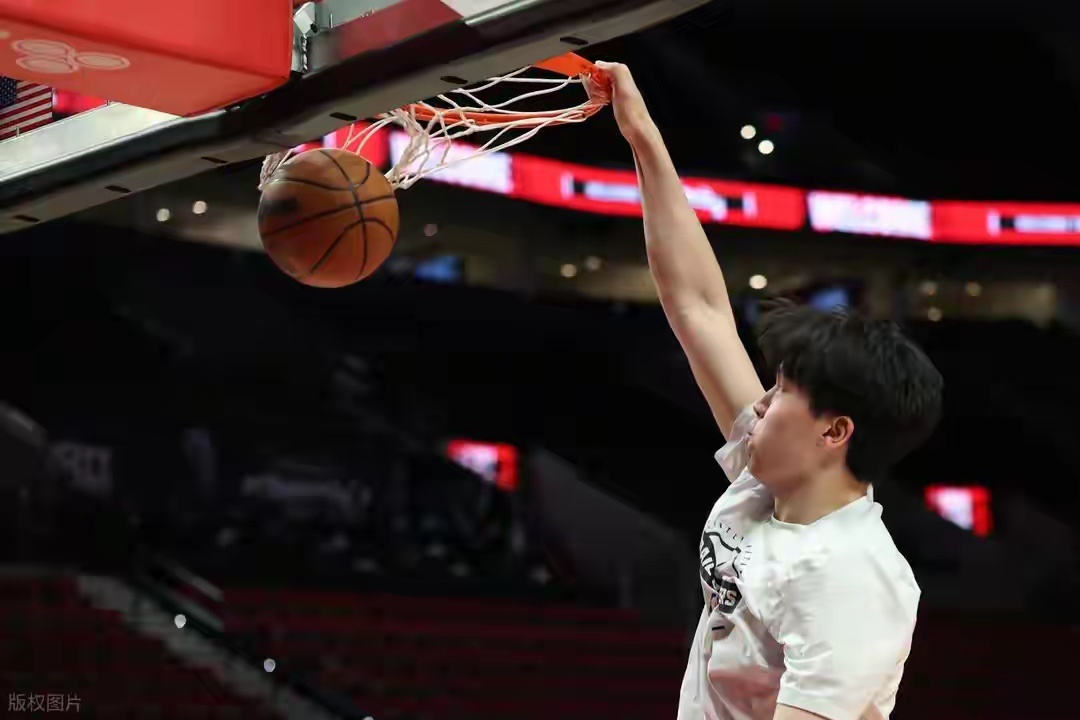 赴美最强一战！杨瀚森16中14狂砍31分创纪录，混音不敌圣迭戈快船杨瀚森nba 