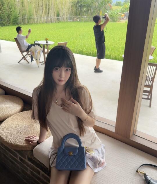 广州找个女装内衣睡衣主播