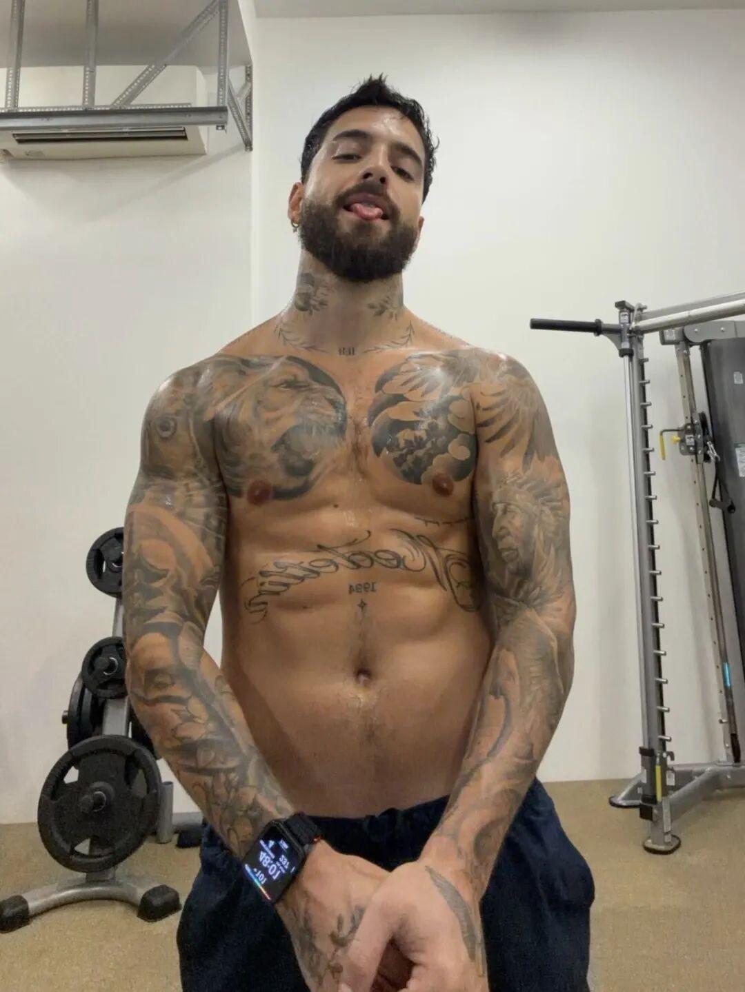 麦当娜 Madonna 昔日力捧小鲜肉哥伦比亚歌手玛路玛 Maluma 发布新照