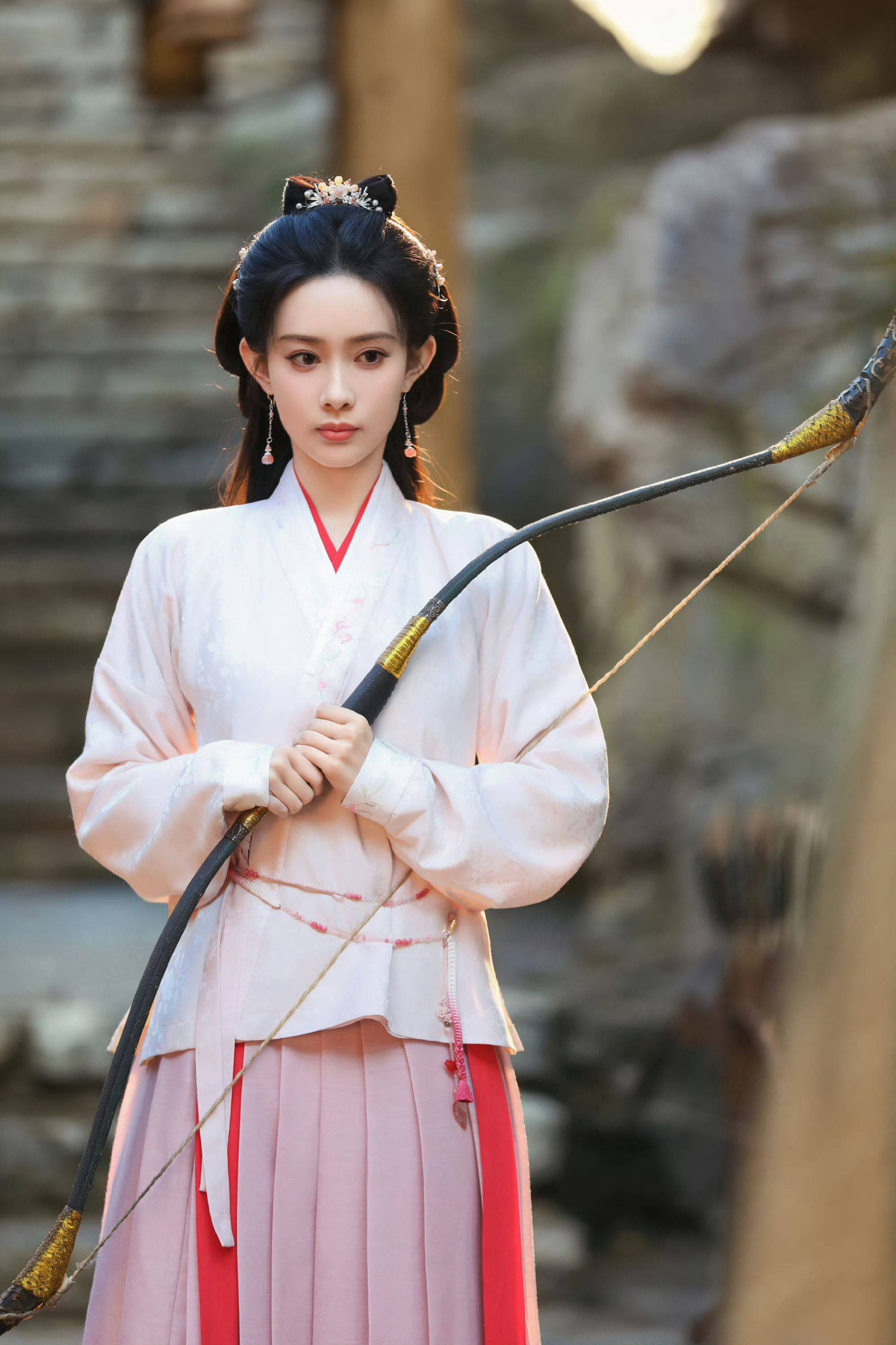 好想我们昭姐姐窦昭一周年快乐！期待更多精彩的角色！ 