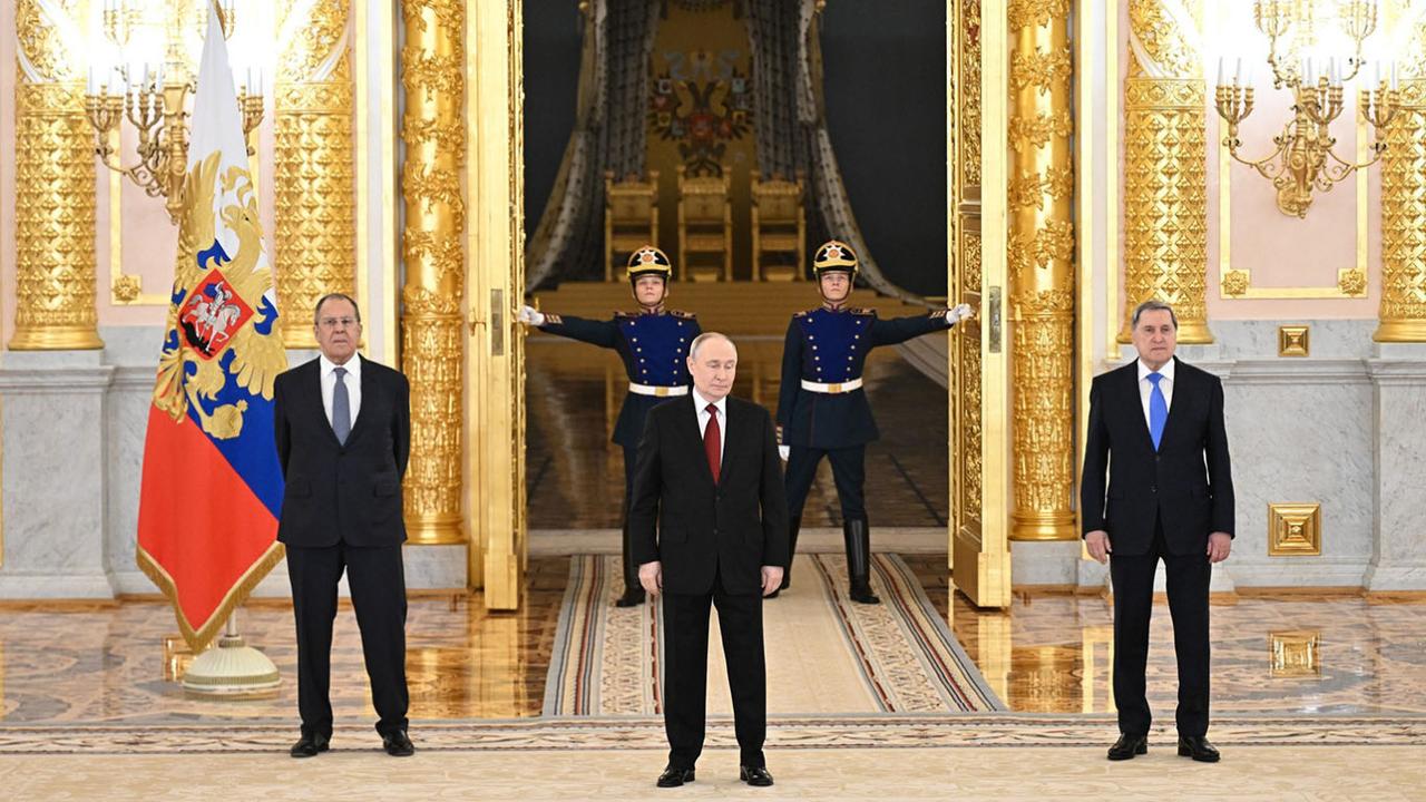 当着30多个国家的面，普京说出的这个话，让人感到啼笑皆非。
近日，普京结束了休假