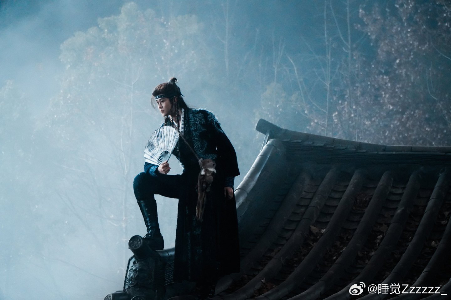 田嘉瑞演恋爱脑真有一套月鳞绮纪明明被迷得神魂颠倒，还硬要给自己找理由辩解，田嘉瑞