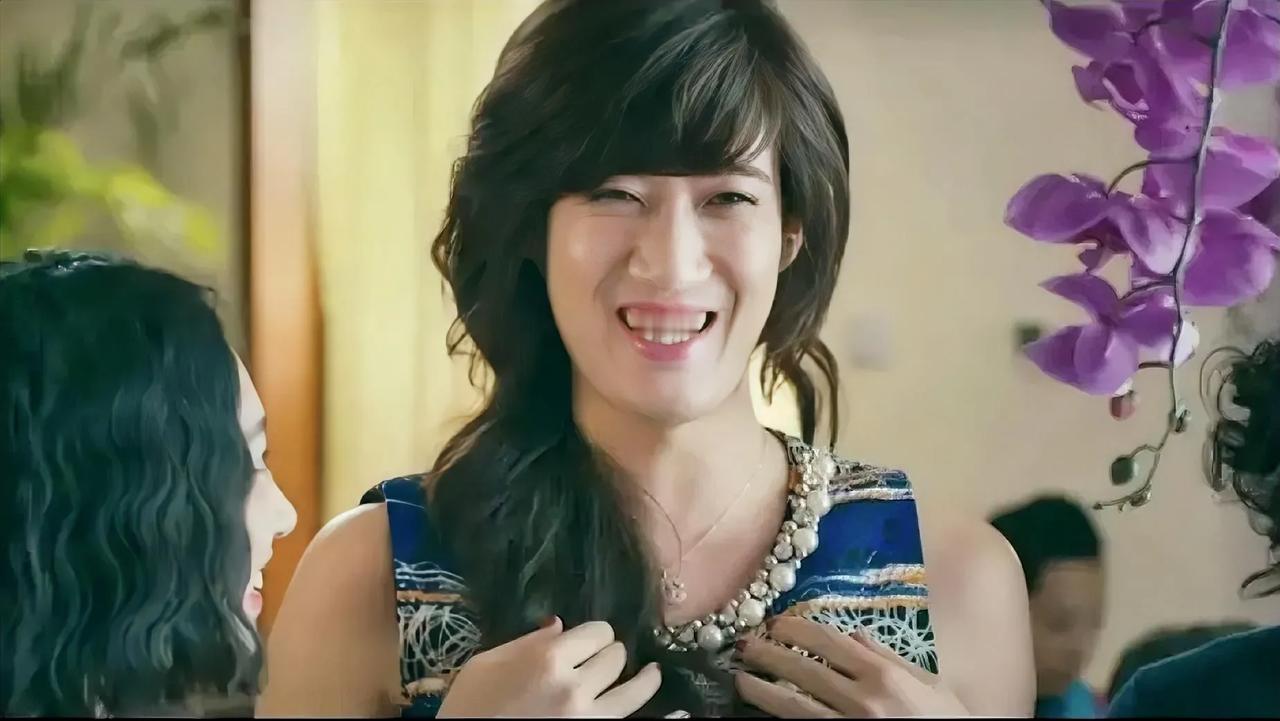 你还真别说，
常远的脸还真适合演女装，太监这些角色，
不仅太监演的惟妙惟肖，女装