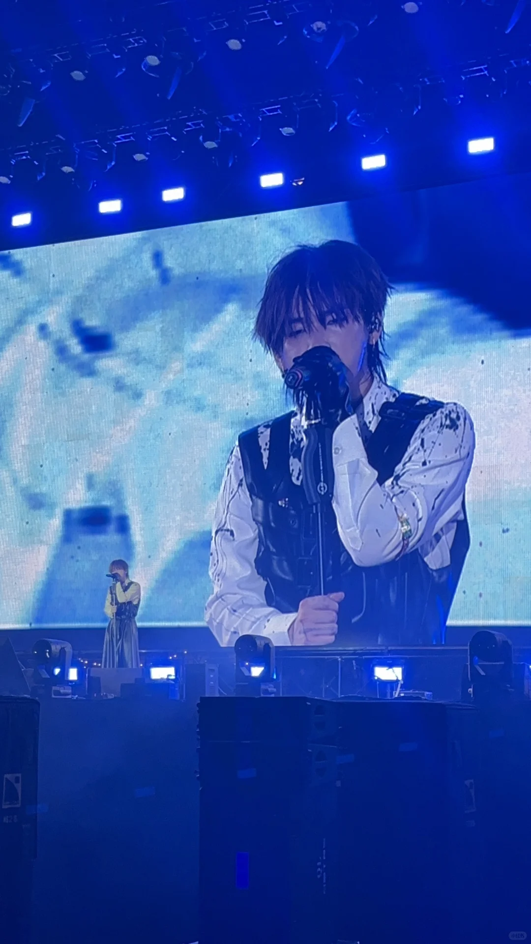 周震南｜再补补几张帅照截图🎤