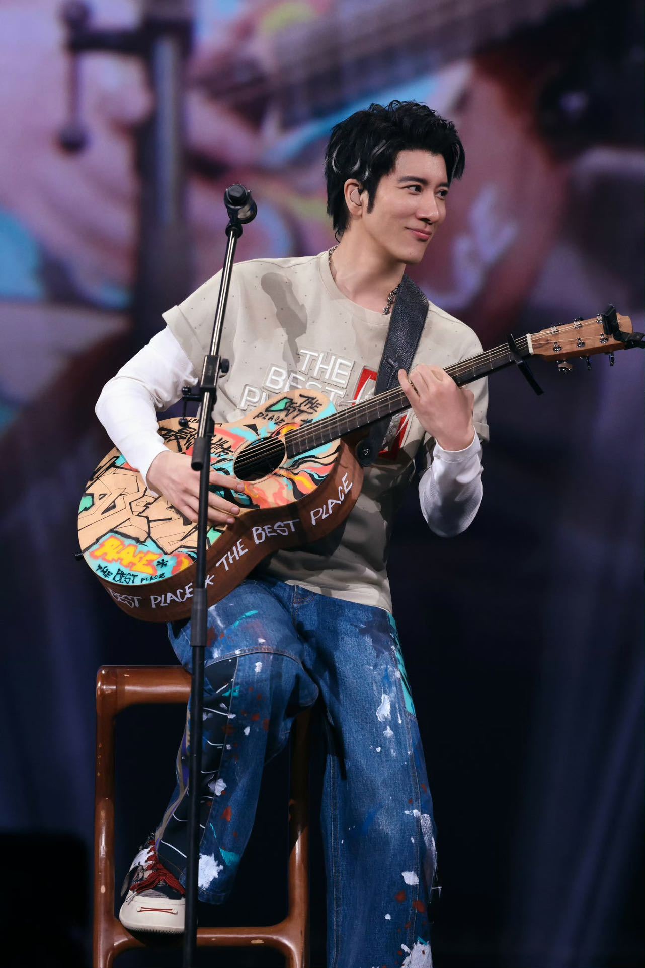 王力宏演唱会内场跑道380米王力宏开的是四面八方台王力宏演唱会舞美直接封神！国内