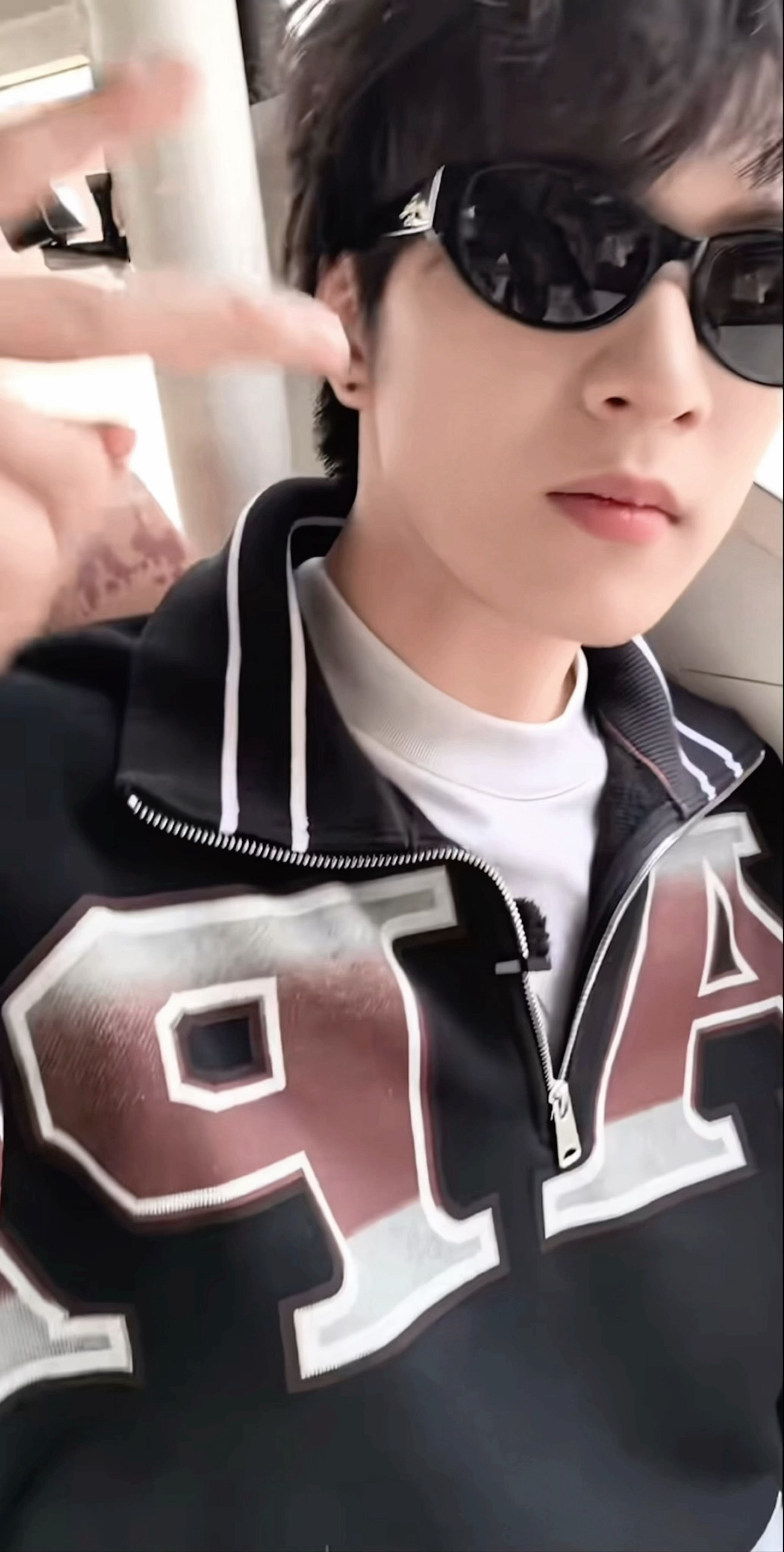 此男就这样酷吧 