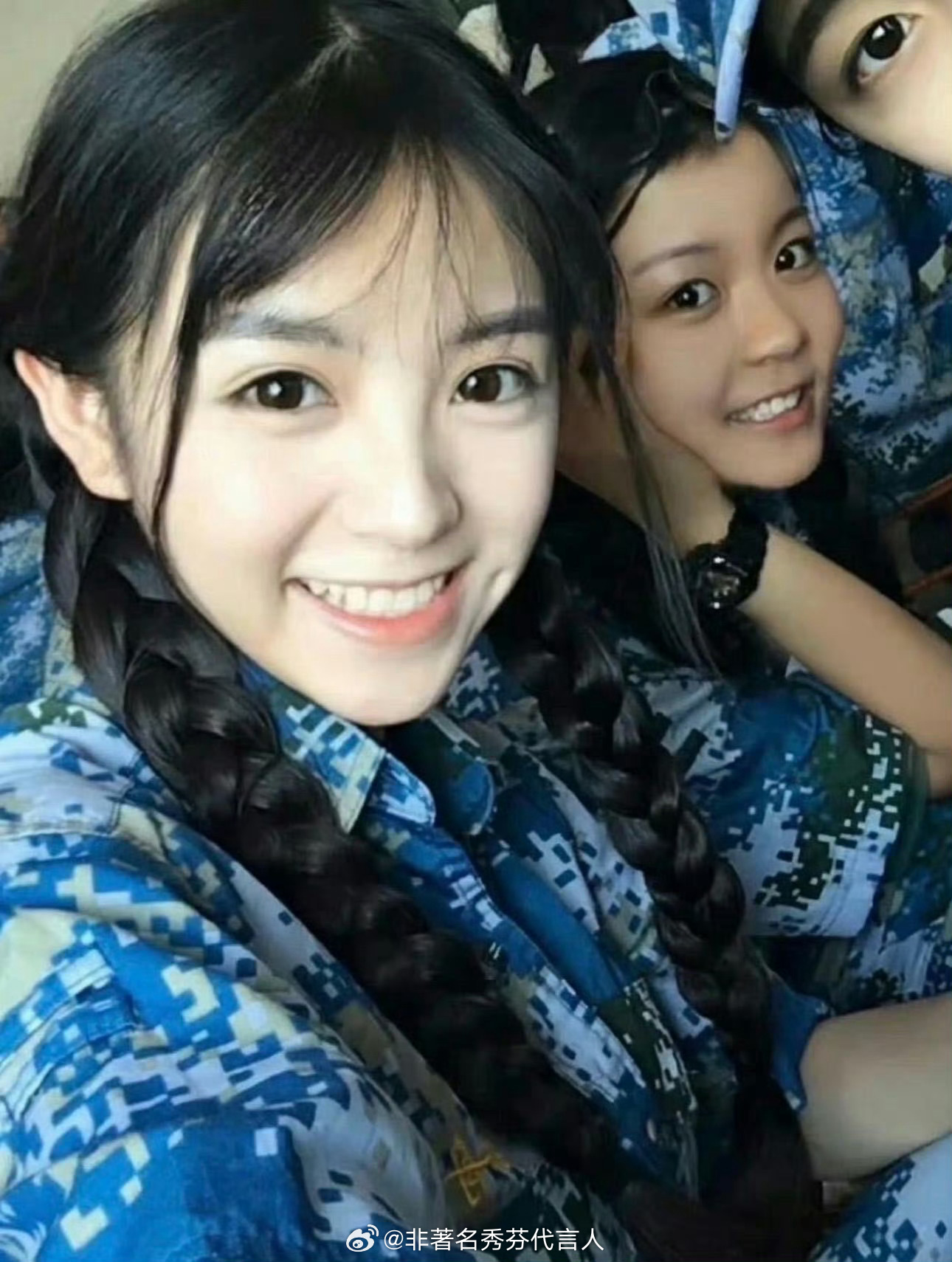 田曦薇15年高中时期的视频田曦薇这颜值是真实存在的吗？高中时期就这么美，简直等比