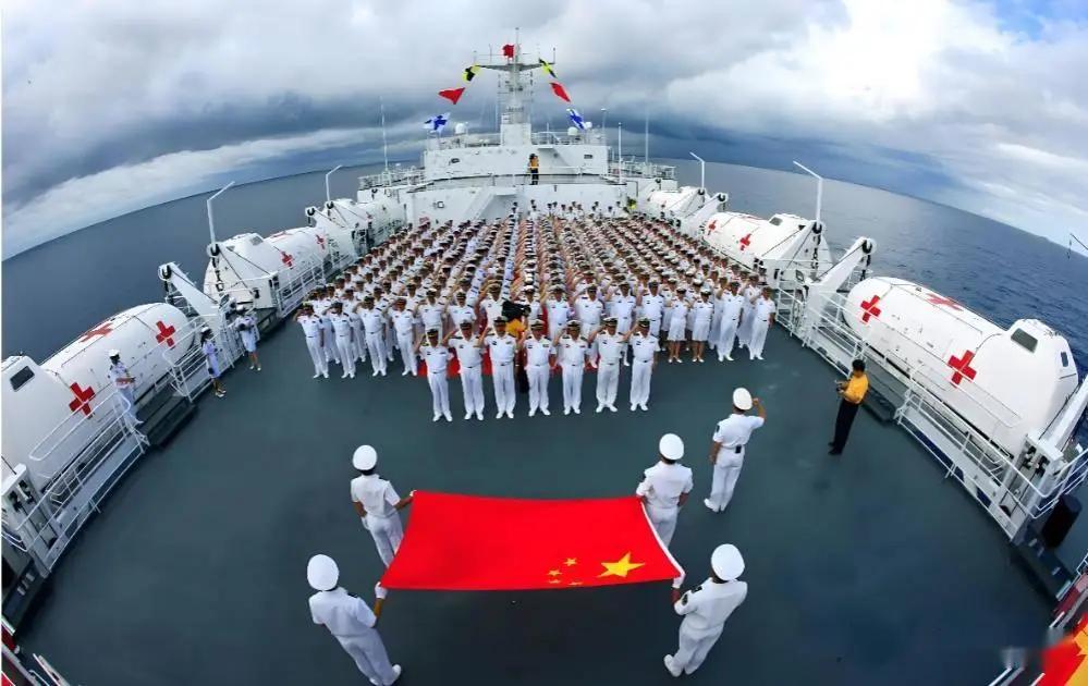 报复不过夜！中国军舰出现在日本横当水道
 
4月19日，东部战区一条通报，字数不